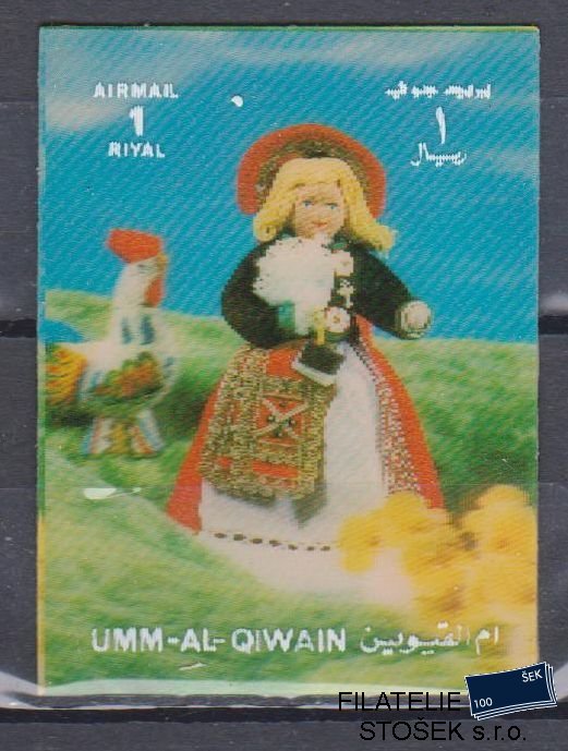 Umm al Qiwan známky - 3D - Kroje, Figurky