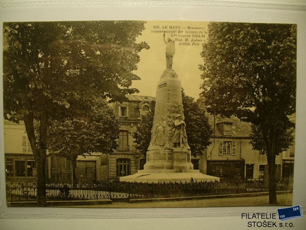 Francie Le Mans monument - pohledy